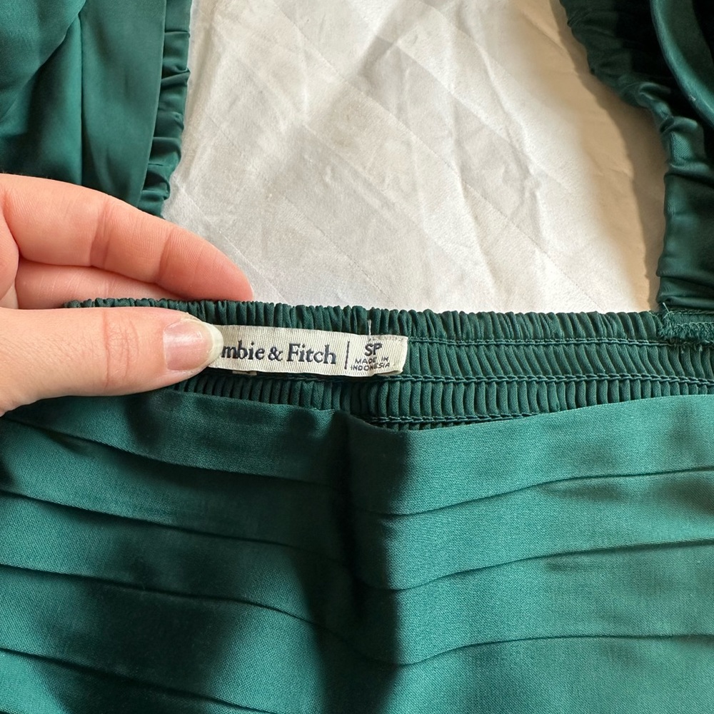 Abercrombie Emerson Satin Long-Sleeve Mini Dress Small Petite Emerald Green - Picture 4 of 4
